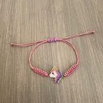 Βραχιόλι μακραμέ με μονόκερο κεντημένο με χάντρες Miyuki