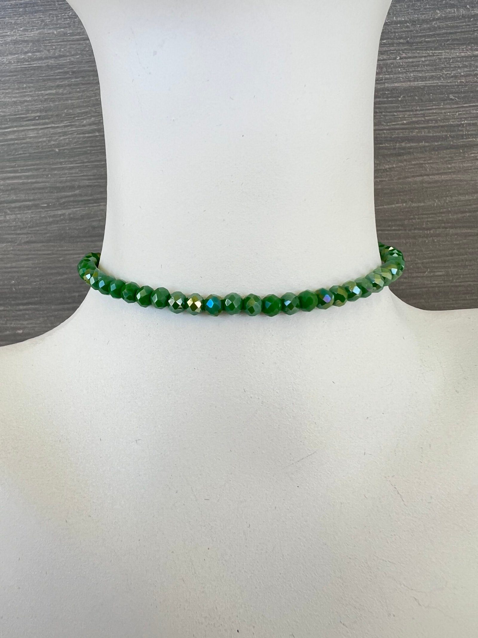 BRA13W-scaled-1.jpeg Βραχιόλι με πράσινες πέτρες - Image 1