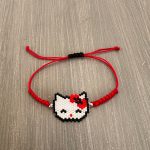Βραχιόλι μακραμέ με την Hello Kitty κεντημένη με χάντρες Miyuki