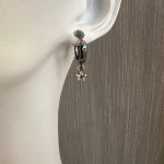 Μαύροι κρίκοι με ασημί αστέρια