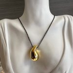 Κολιέ χρυσή σταγόνα με μαύρη αλυσίδα