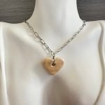 Κολιέ με κεραμική καρδιά και ασημί αλυσίδα