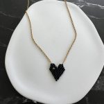 Κολιέ καρδιά κεντημένη με χάντρες Miyuki και χρυσή αλυσίδα