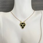 Κολιέ διαμάντι κεντημένο με χάντρες Miyuki και χρυσή αλυσίδα