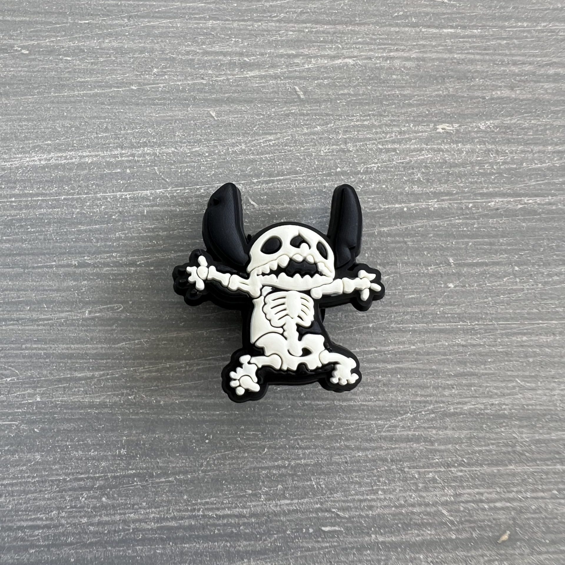 CR193 Αξεσουάρ Crocs Lilo & Stitch - Image 1