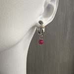 Ασημί κρίκοι με φούξια πέτρα