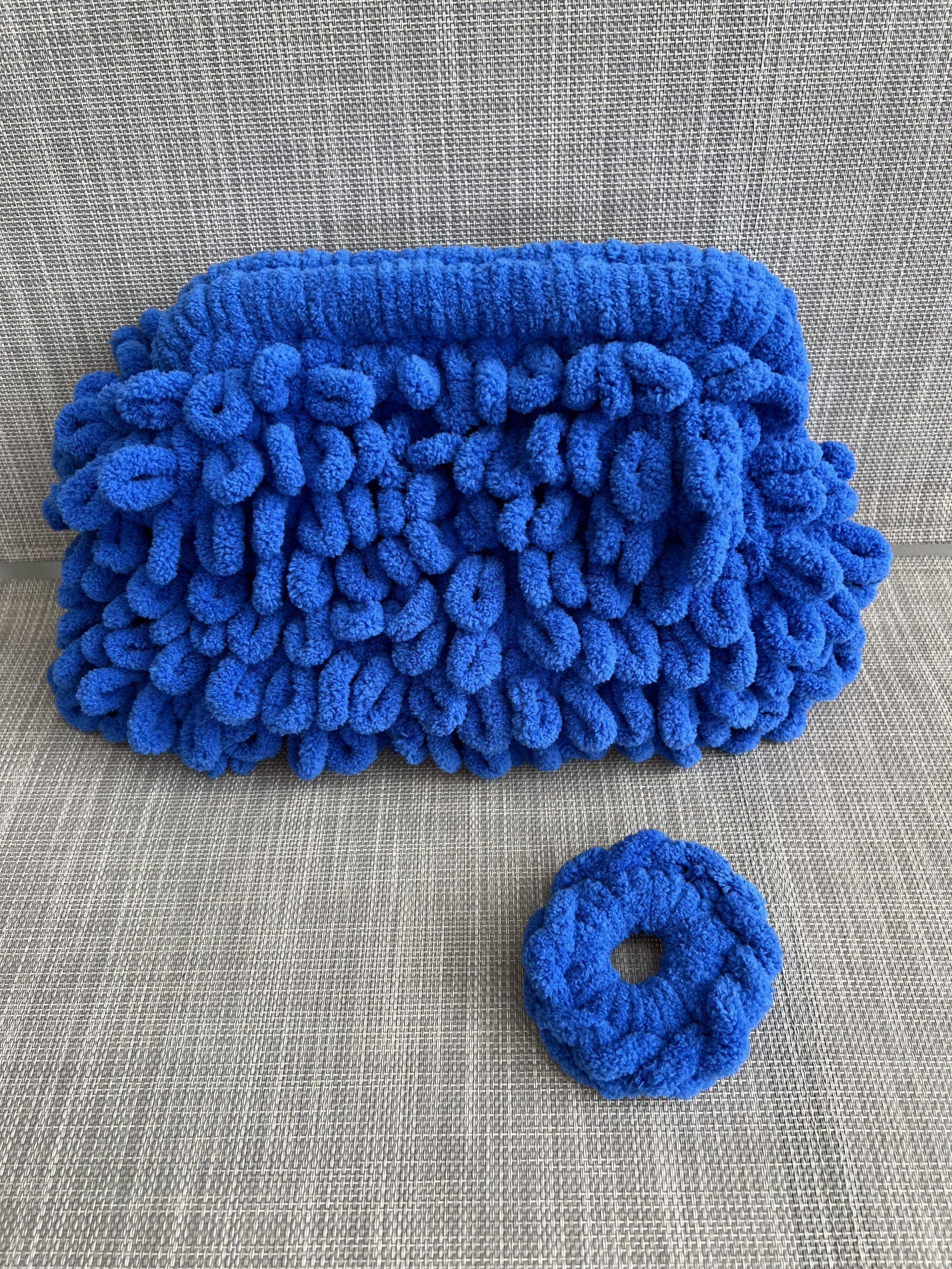 BG8 Puffy Bag Blue Royale 25cm - Image 1