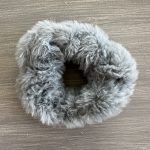 Λαστιχάκι για τα μαλλιά γκρι