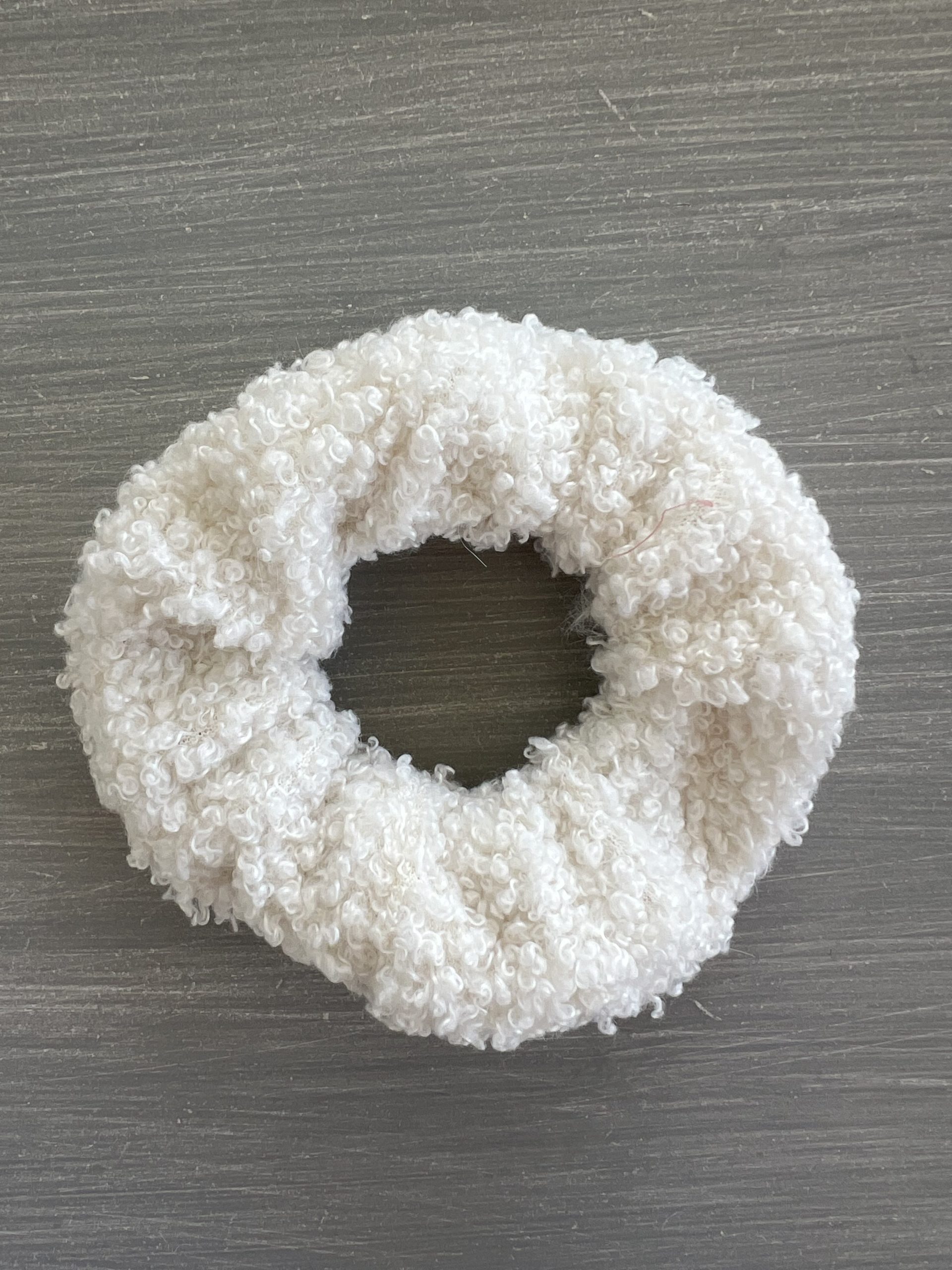 HR7 Λαστιχάκι για τα μαλλιά άσπρο - Image 1