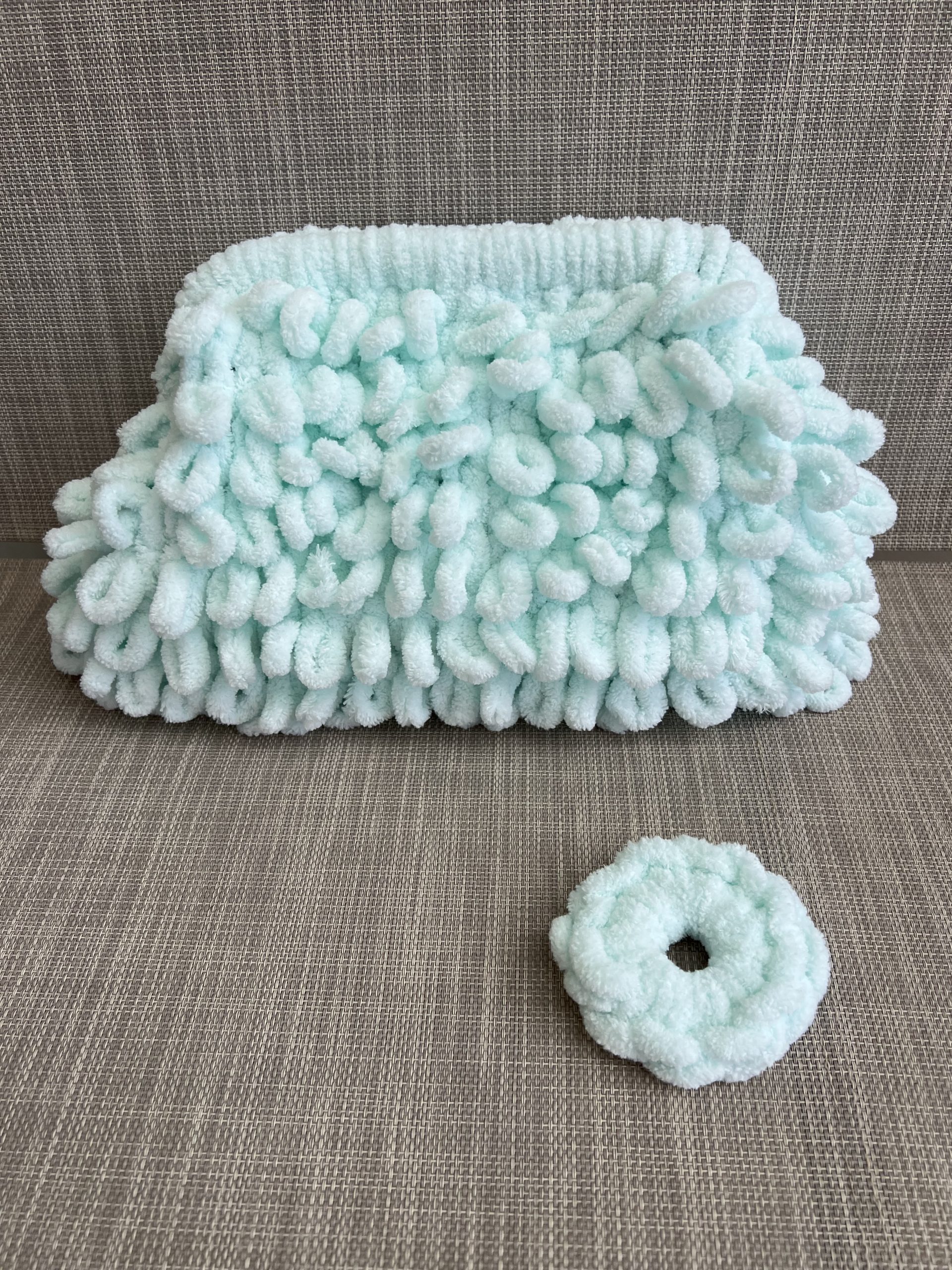 BG19 Puffy Bag Aqua 25cm - Image 1