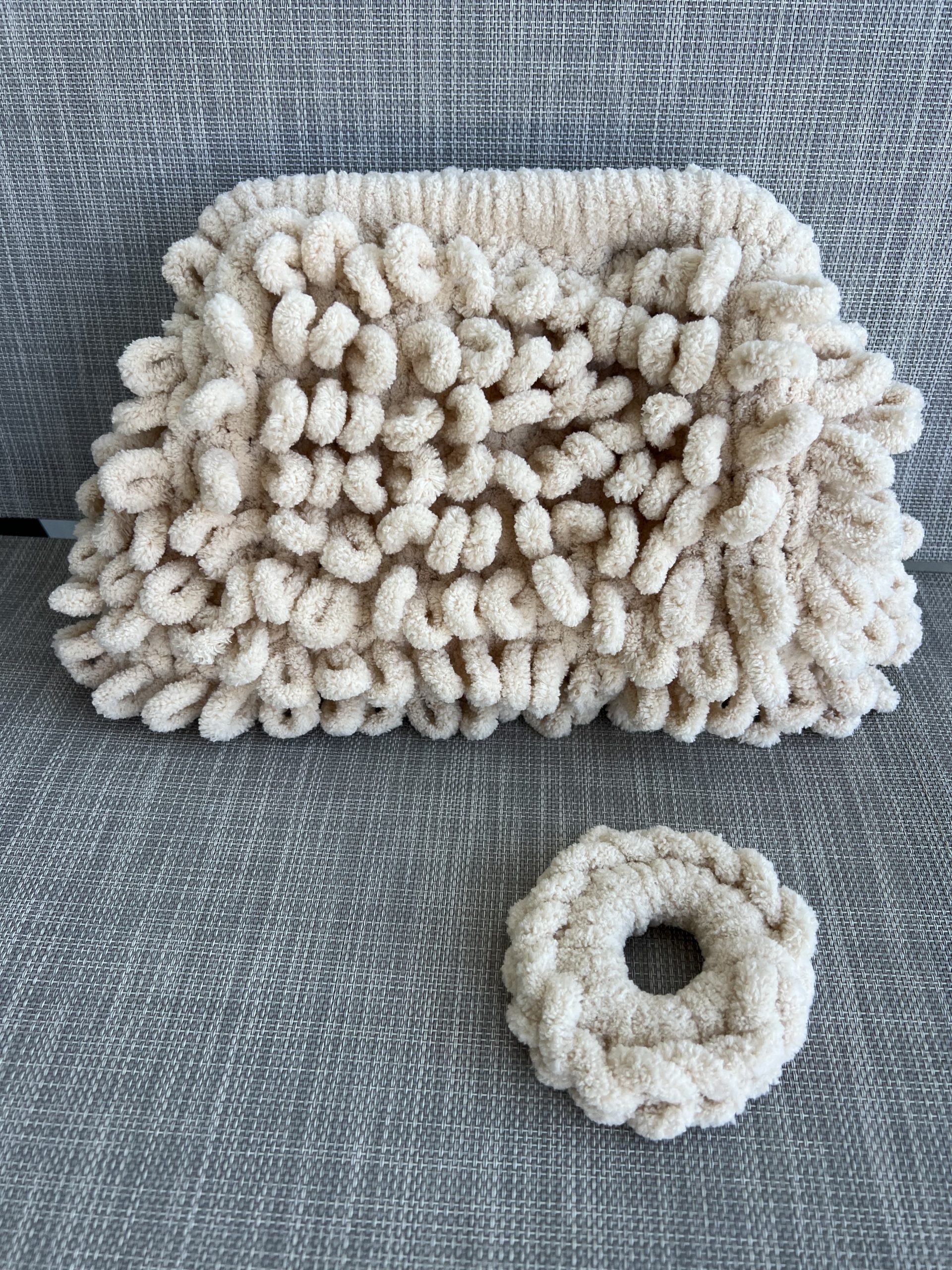 BG28B Puffy Bag Honey Beige 25cm - Image 1