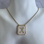 Κολιέ μονόγραμμα Χ κεντημένο με χάντρες Miyuki