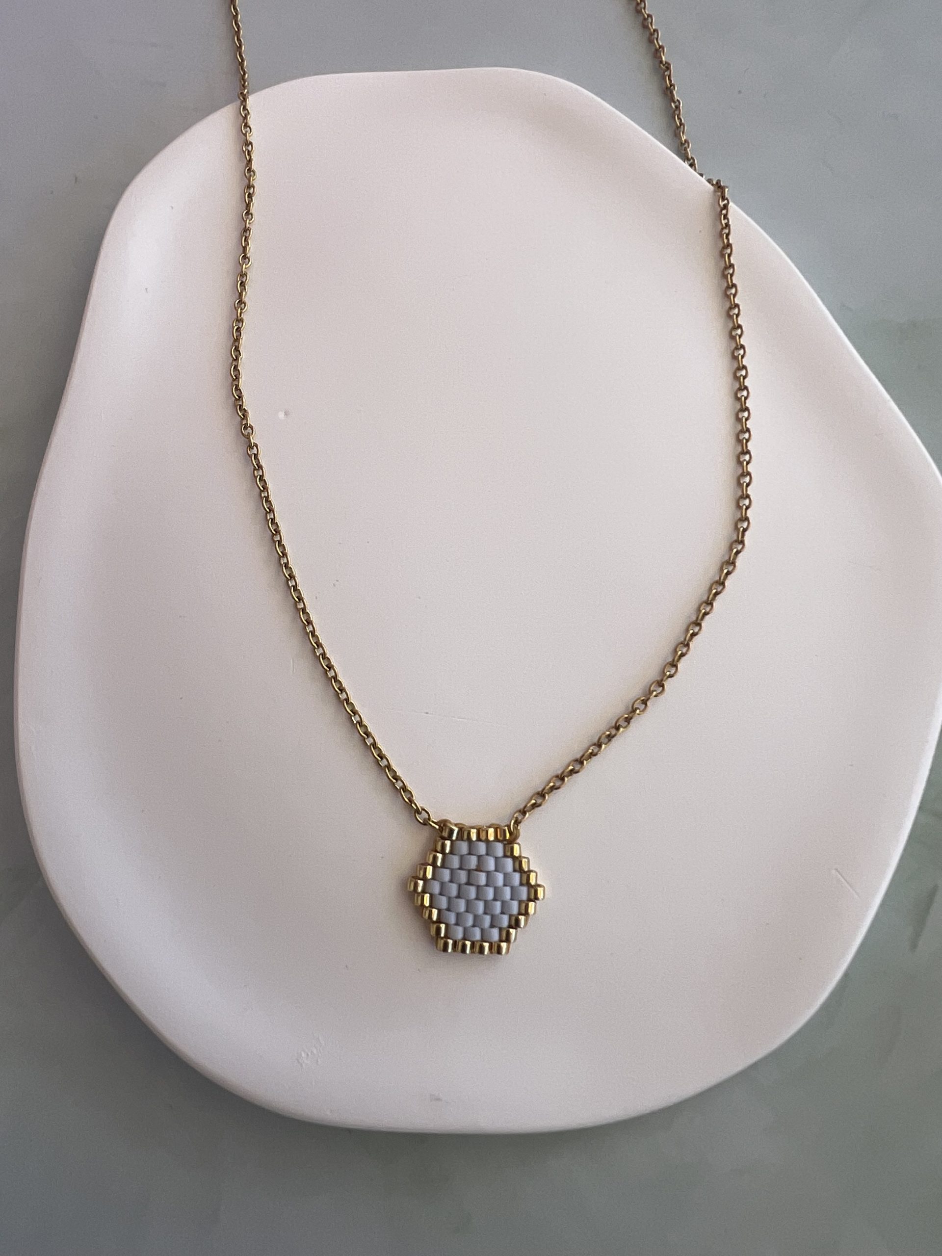 NEC353B Κολιέ σιέλ πολύγωνο κεντημένο με χάντρες Miyuki - Image 1