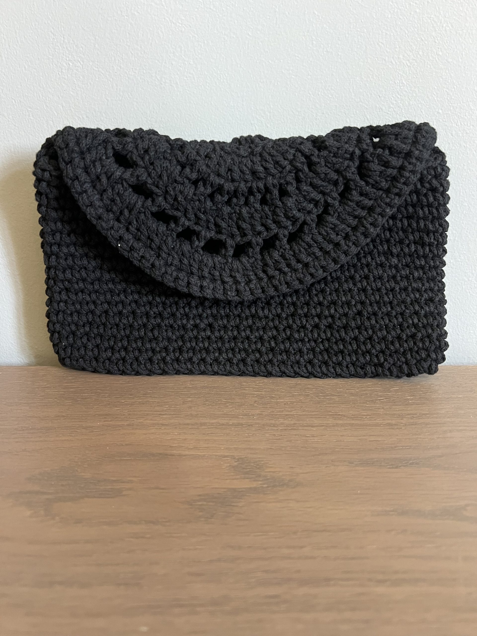 BG39 Τσάντα πλεκτή "Black Loop" - Image 1