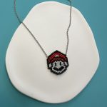 Κολιέ Super Mario κεντημένο με χάντρες Miyuki και ασημί αλυσίδα