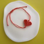 Βραχιόλι κοραλί  καρδιά μακραμέ