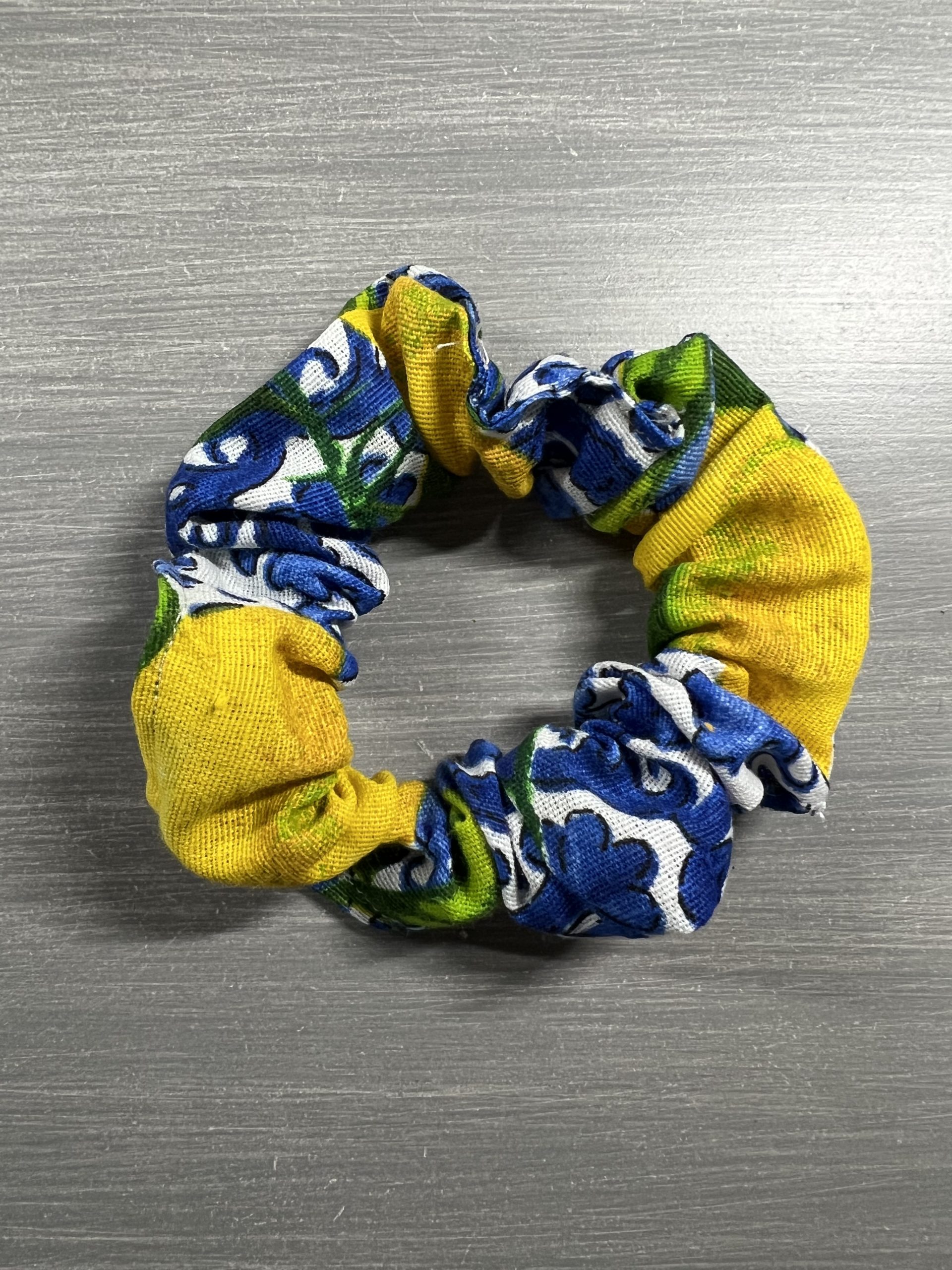 HR87 Scrunchie Lemon - Image 1