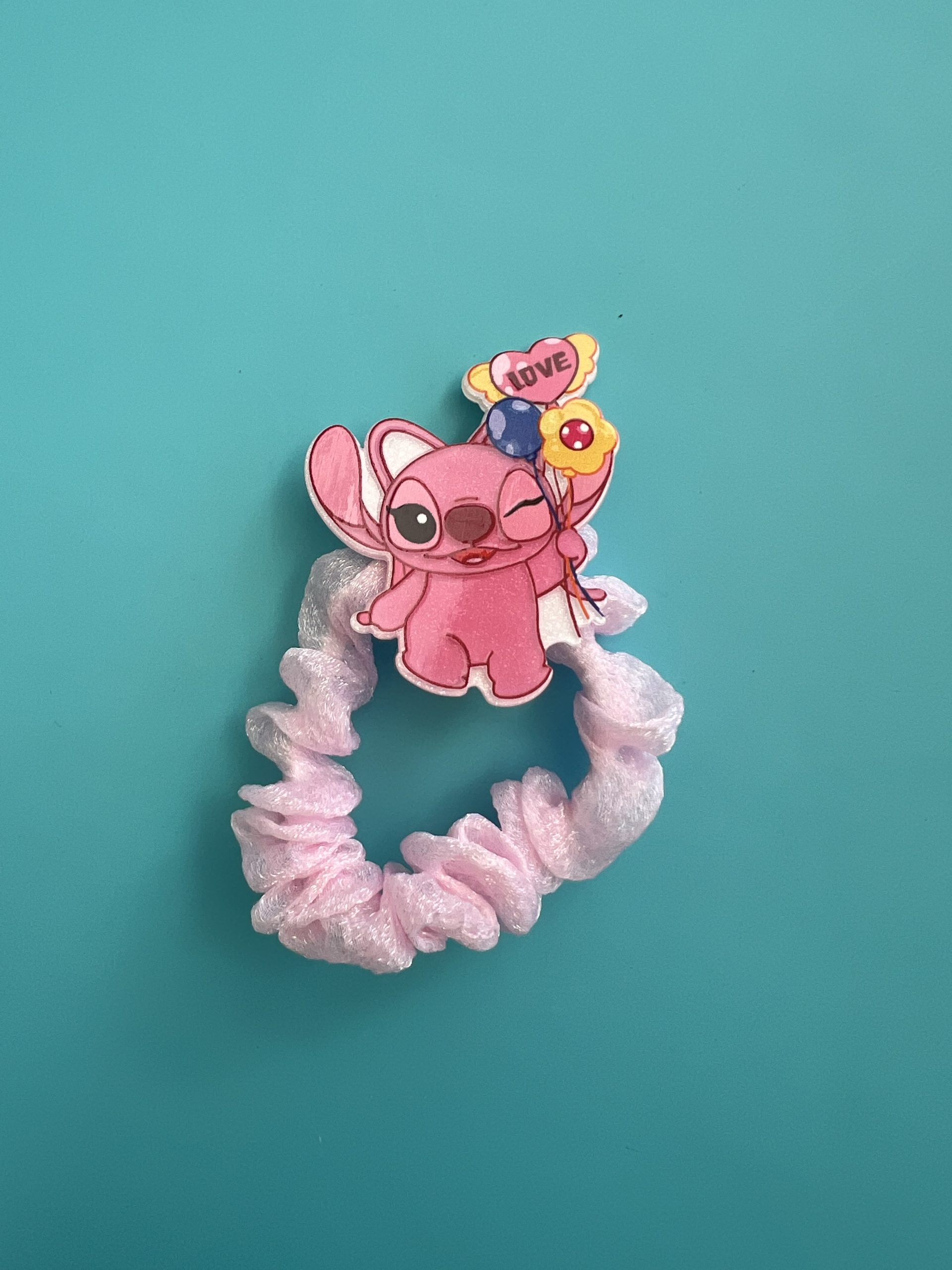HR100 Scrunchie Angel - Image 1