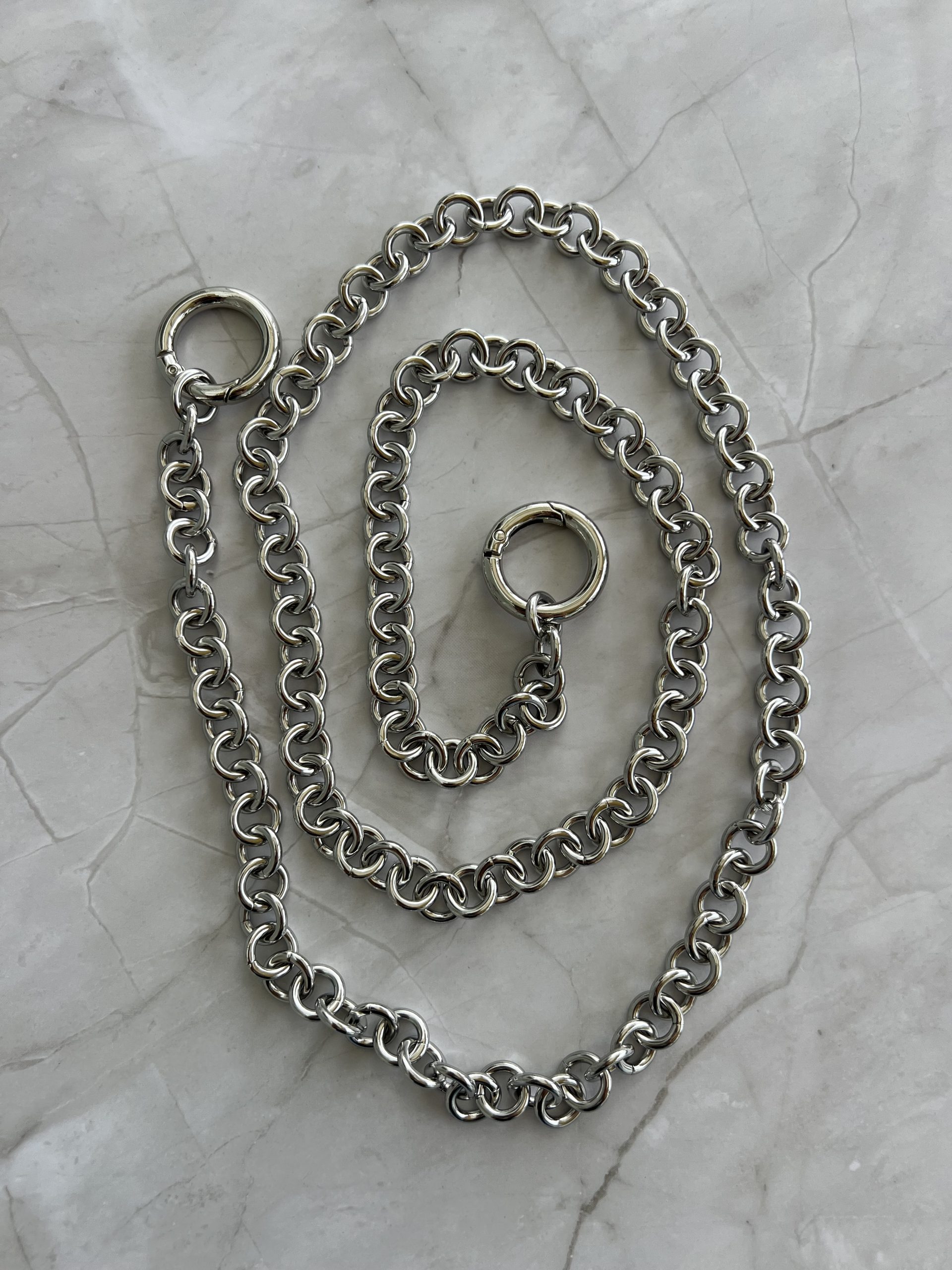 CH10 Ασημί αλυσίδα για τσάντα με κρίκους - Image 1