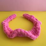 Στέκα για τα μαλλιά φούξια πλεκτή βελουτέ