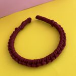 Στέκα για τα μαλλιά μακραμέ σε μπορντώ χρώμα