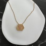 Κολιέ μπεζ πολύγωνο κεντημένο με χάντρες Miyuki