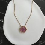 Κολιέ μωβ πολύγωνο κεντημένο με χάντρες Miyuki