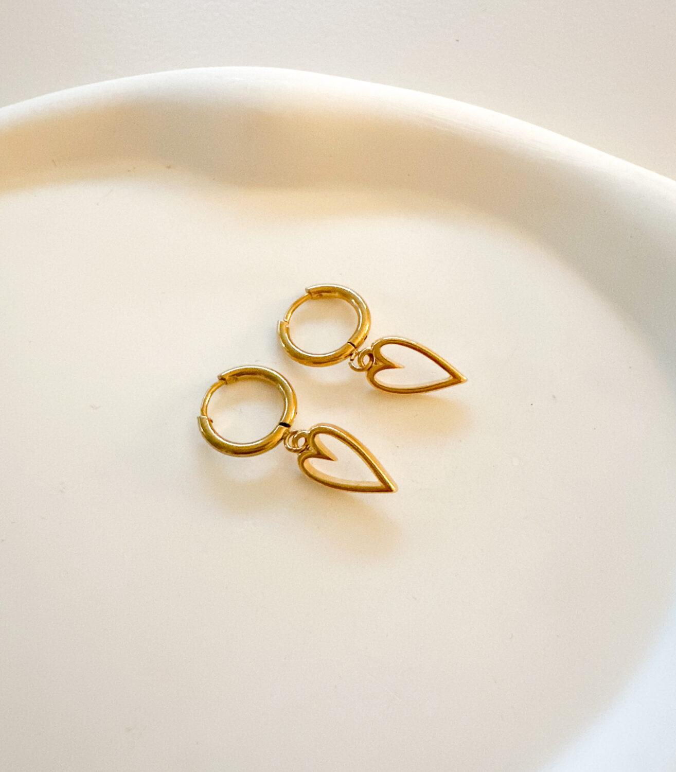 2678201 Thin Heart Hoops - Image 1
