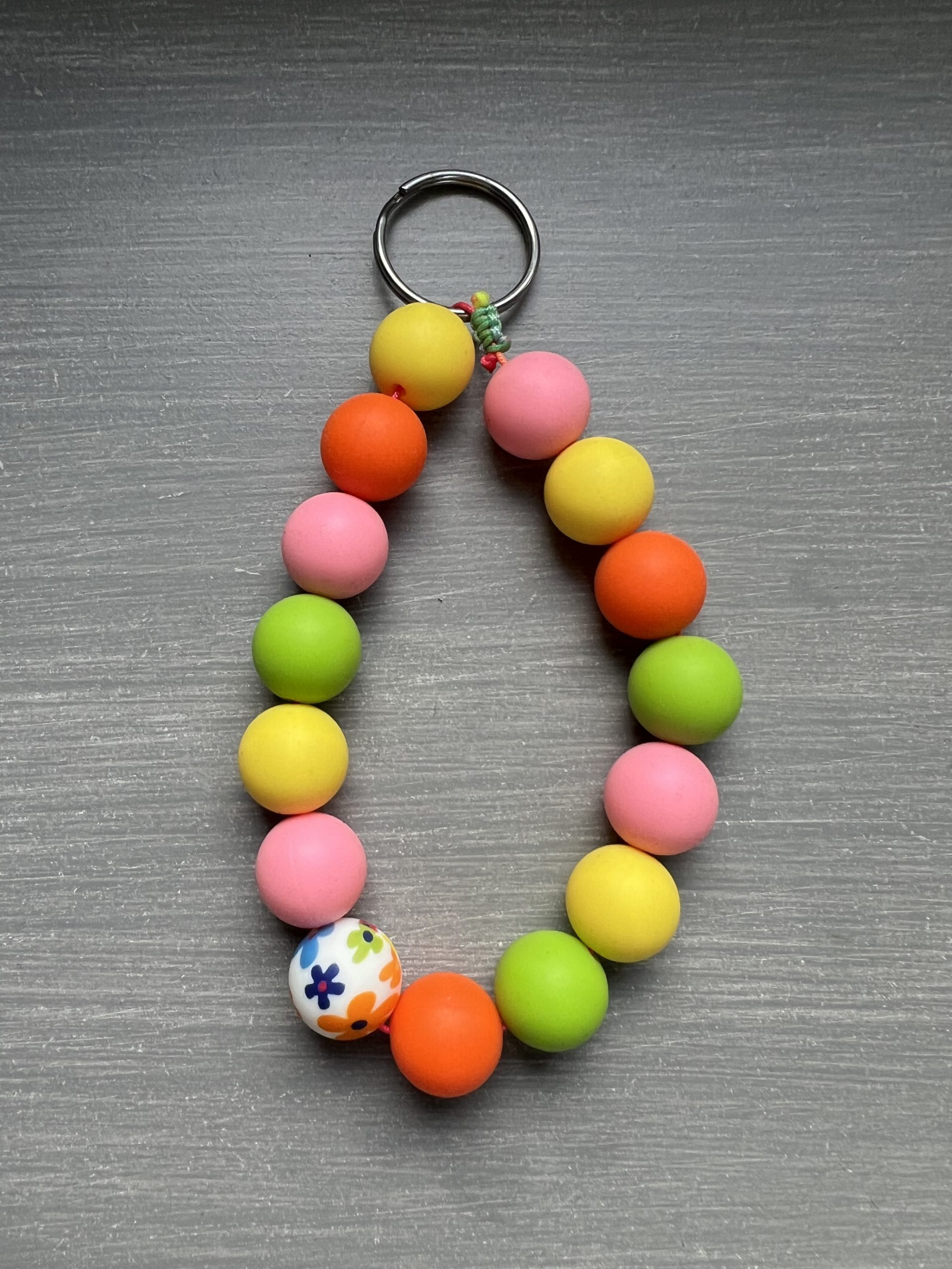 KEY188 Μπρελόκ πολύχρωμες χάντρες - Image 1