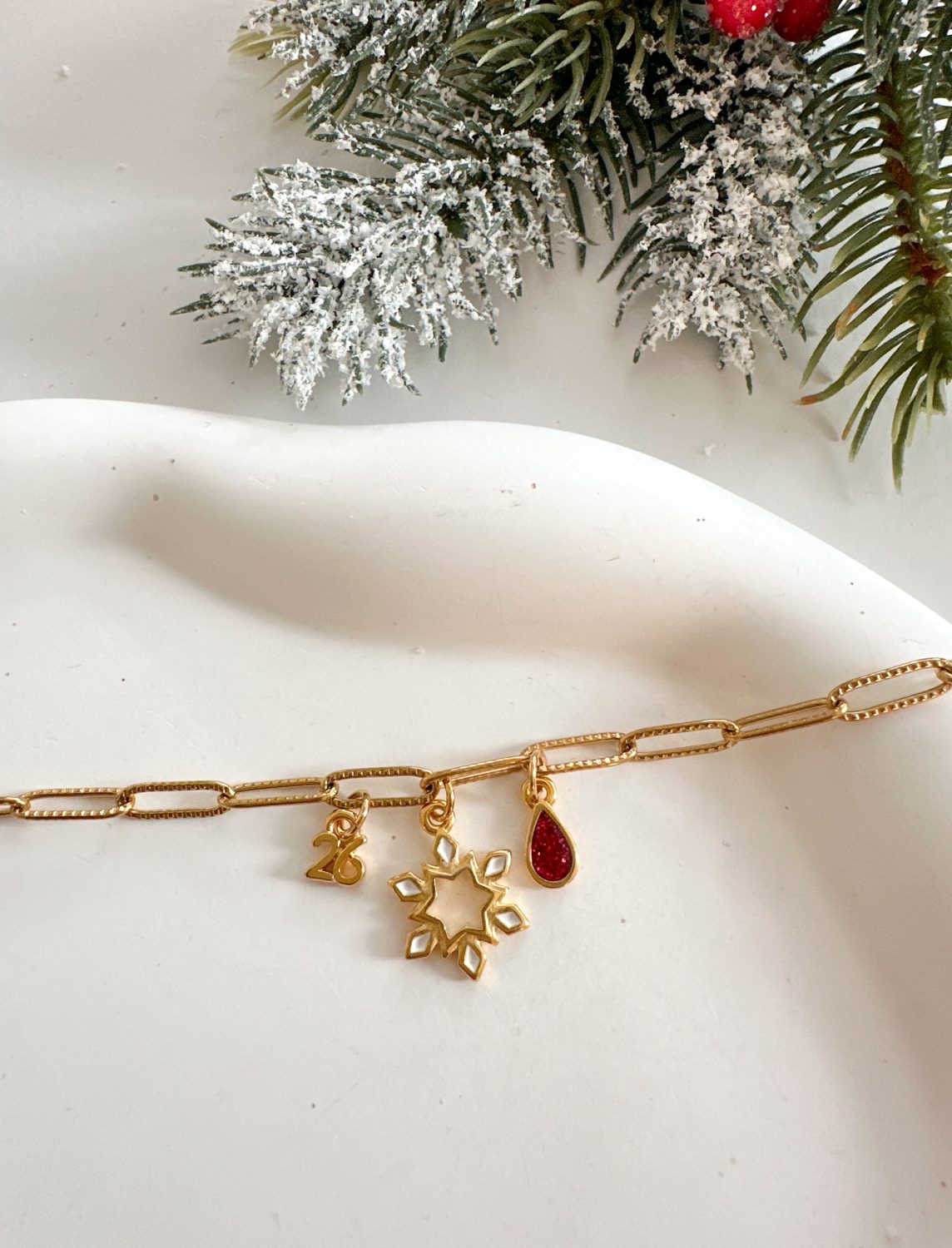 2022001 Snowflake Charm Bracelet - Image 1