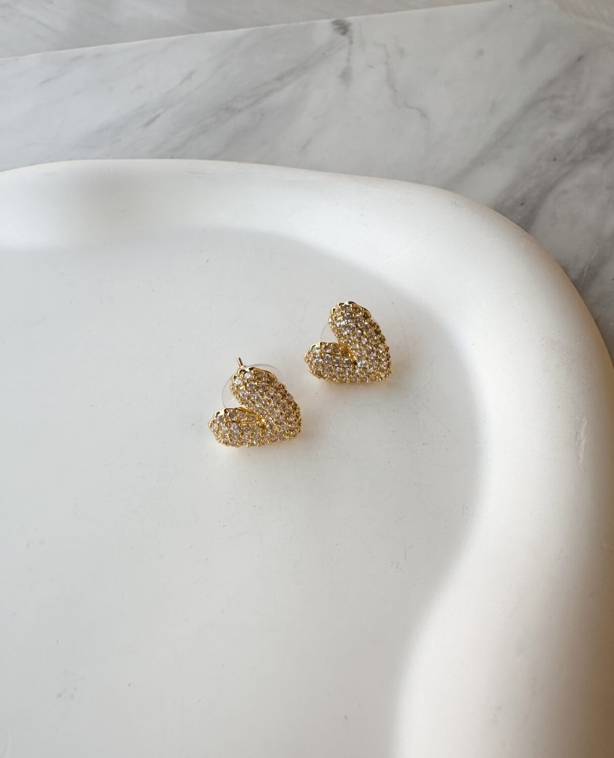 2669901 Zircon Heart Earrings - Image 1